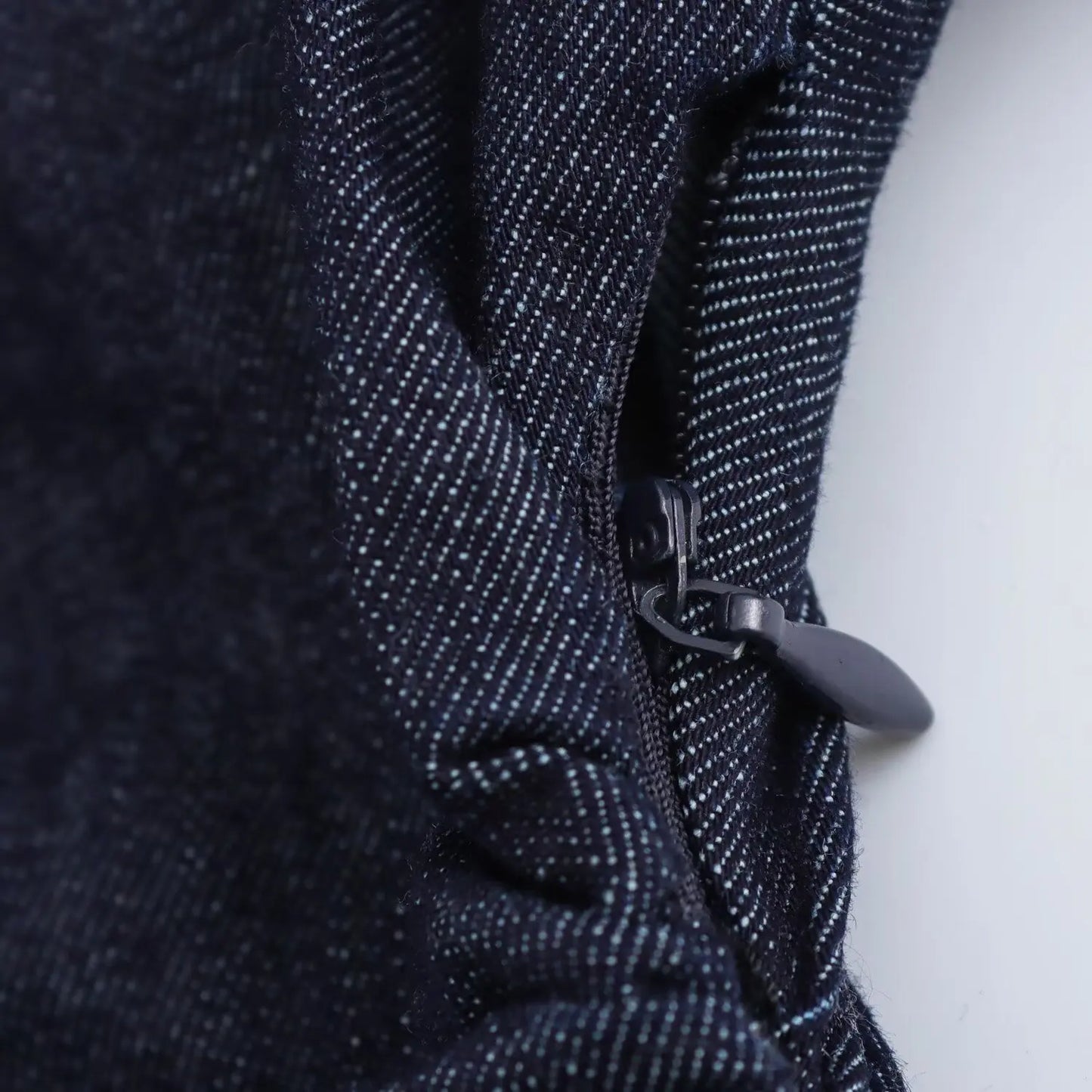 ETJ 2025 met Printemps Nouvelle série 1975 Robe midi en jean avec fermeture éclair latérale à revers Mode Taille froissée Robe mince élégante