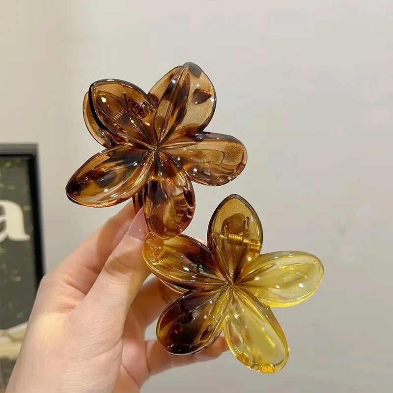 Korean Hawaiian Gradient Flower Hair Claw Clip For Women Girl Fashion Plastic Non Slip Hold Hairpin Barrette Hair Accessories