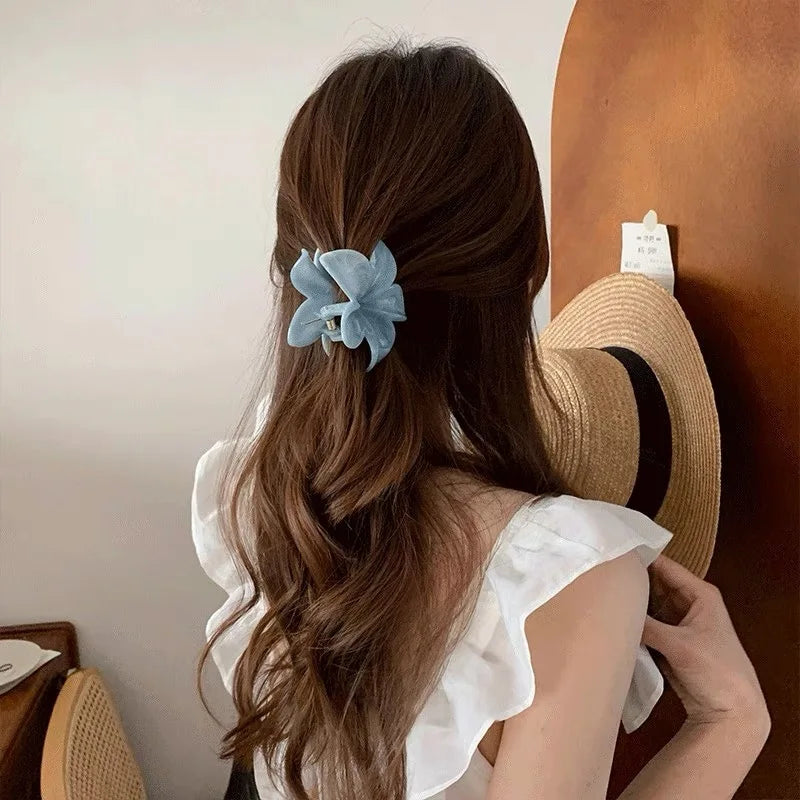 Sweet Flower Hair Claw Clips Hawaiian Flower Shark Hair Clamp Barrettes Headwear For Women Hair Accessories Beach Headwear Gifts