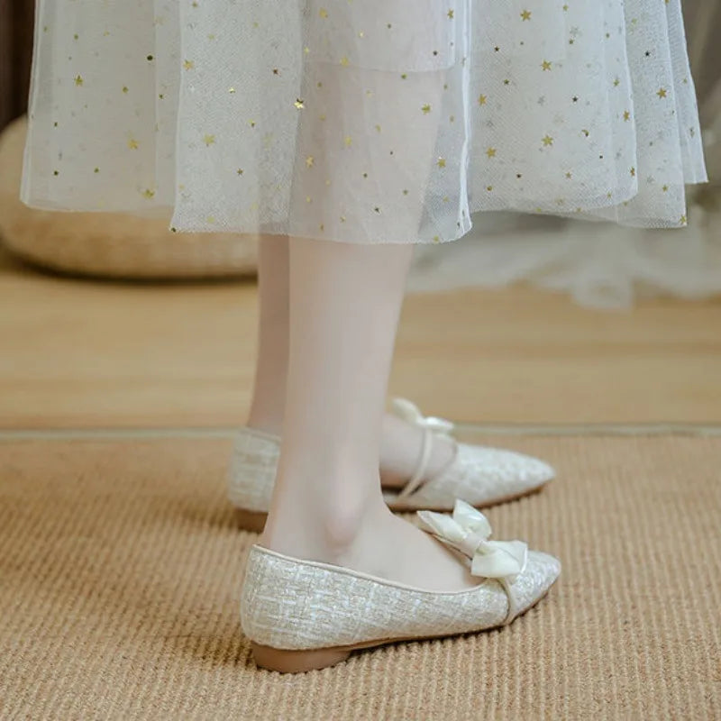 Chaussures pour femmes avec nœud et bout pointu, chaussures de soirée blanches élégantes et tendance, en soldes 2025, tendance, vacances, jeunes