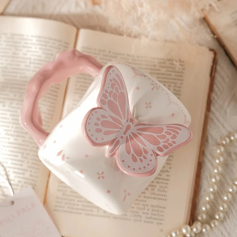 AhunderJiaz Tasse créative mignonne en forme de papillon rose, tasse en céramique mignonne pour couple, ensemble de tasses ménagères avec coffret cadeau, tasses à café