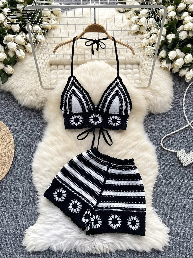 SINGREINY Ensemble 2 pièces en tricot pour femme, tenue de plage, dos nu, sans manches, à lacets, camisole + short à taille élastique, crochet, fleur creuse, ensemble 2 pièces