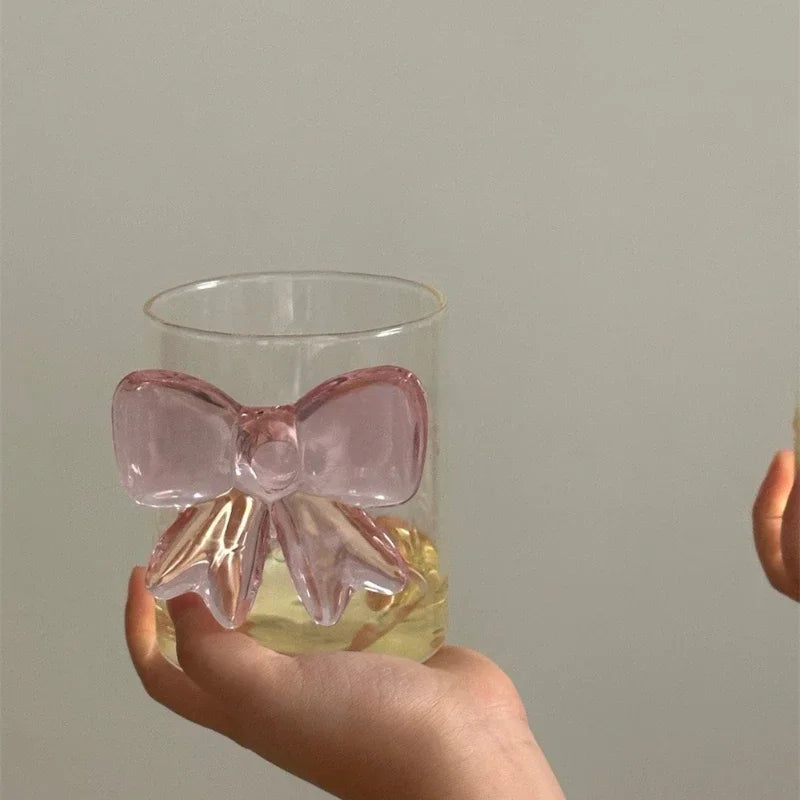 Tasse à café en verre rose résistant à la chaleur avec grand nœud, jolie tasse à glace pour boissons froides, légère et luxueuse, cadeau idéal