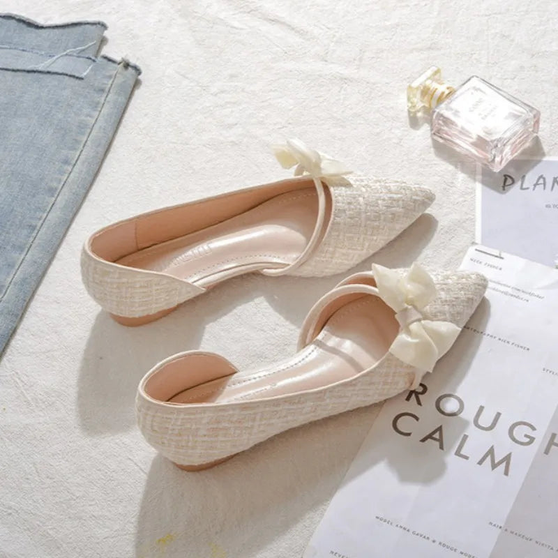 Chaussures pour femmes avec nœud et bout pointu, chaussures de soirée blanches élégantes et tendance, en soldes 2025, tendance, vacances, jeunes