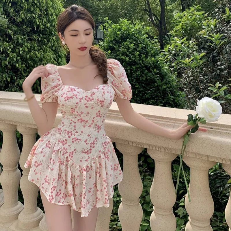 Robe d'été à fleurs pour femmes, taille haute, col carré, épaules dénudées, mini-robe pour filles
