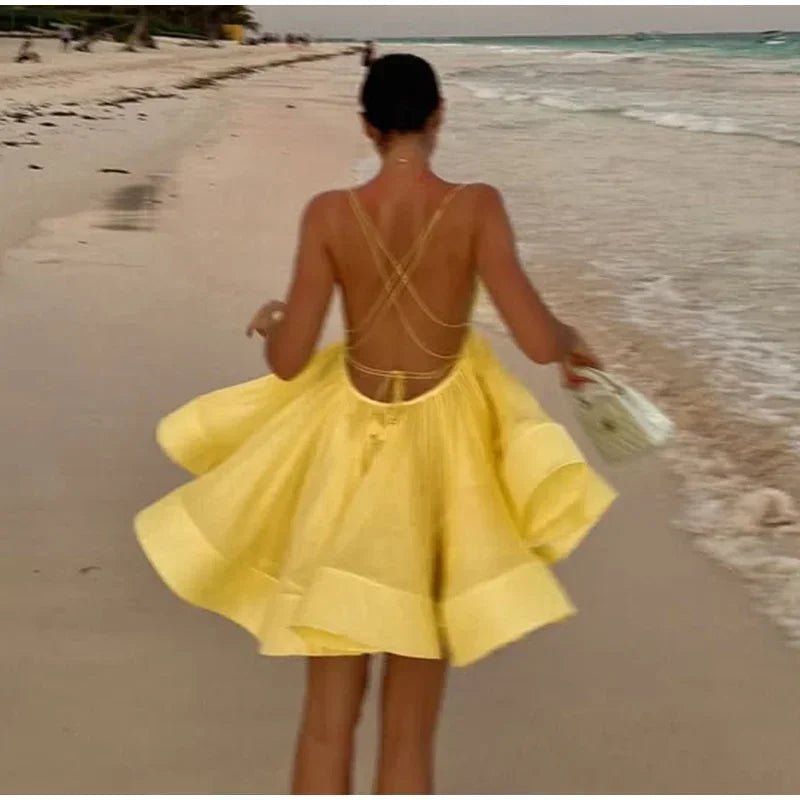 Robe de plage courte bouffante dos nu pour femme, tenue sexy à lacets, sans manches, coupe trapèze, couleur unie, idéale pour les vacances en bord de mer, été 2025