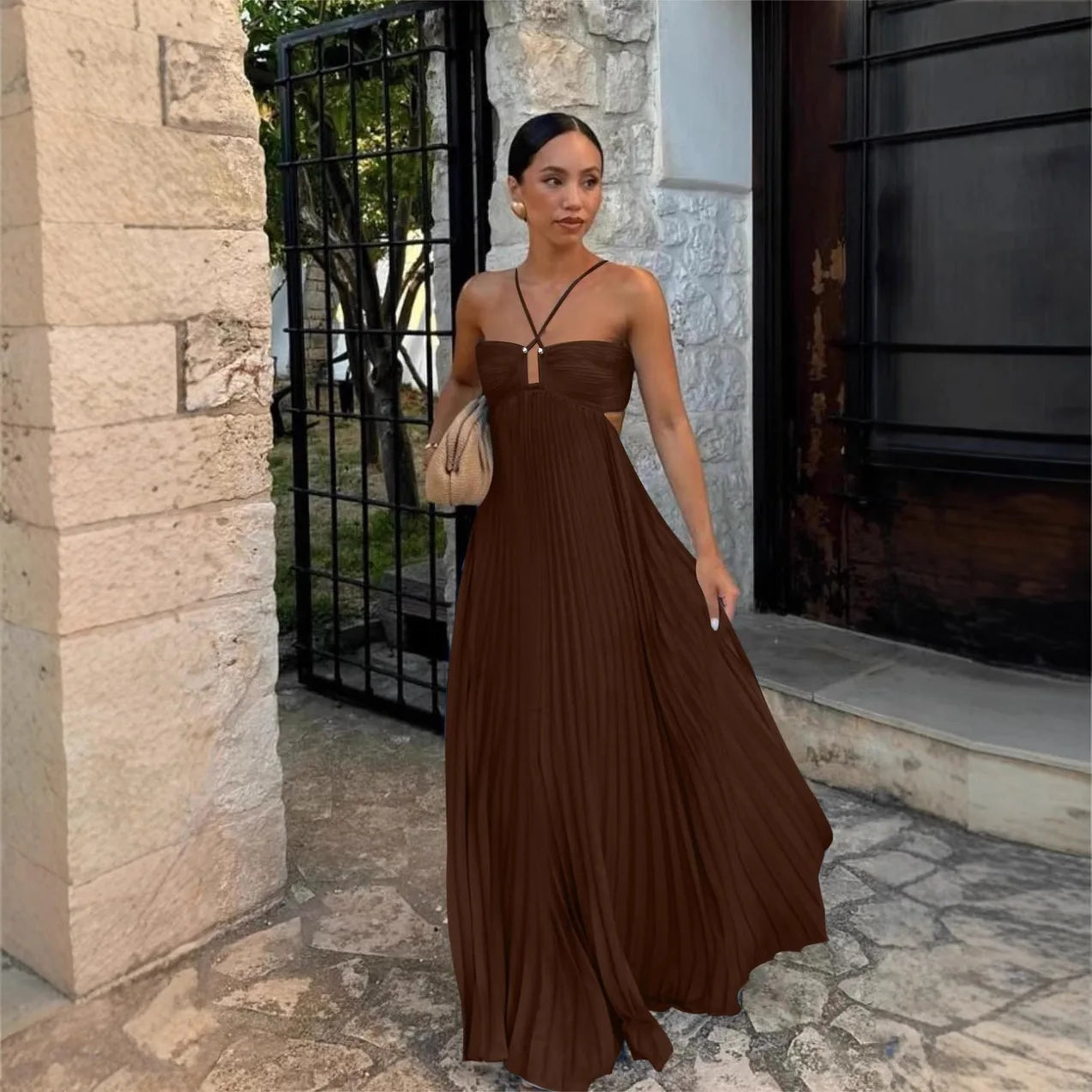 2025 New Women's Fashionable and Elegant Summer Camisole Beach Vacation Long Dress Elegant Backless Pleated Long Dress