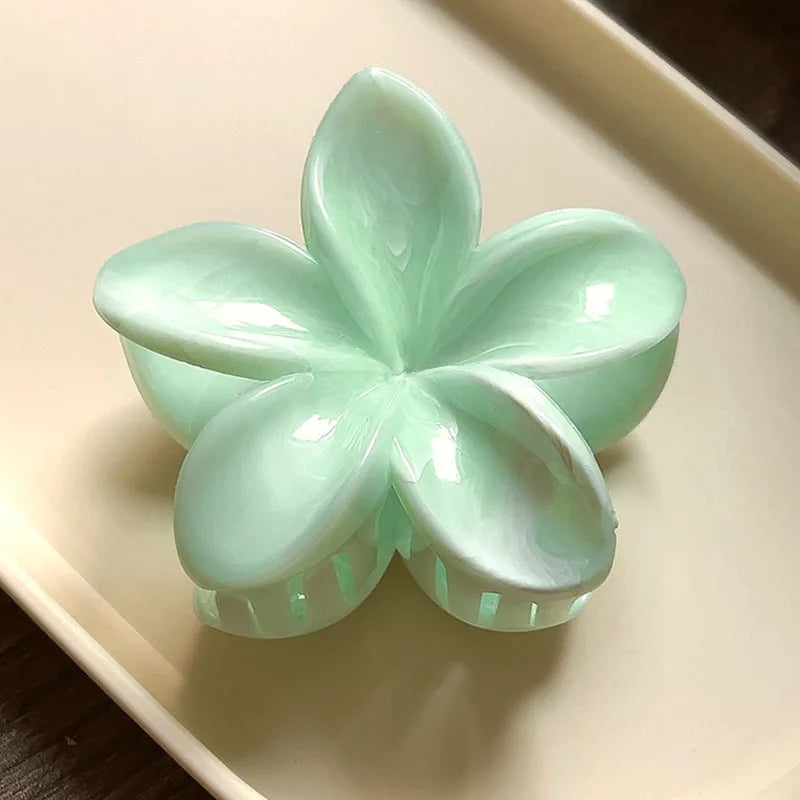 Sweet Flower Hair Claw Clips Hawaiian Flower Shark Hair Clamp Barrettes Headwear For Women Hair Accessories Beach Headwear Gifts