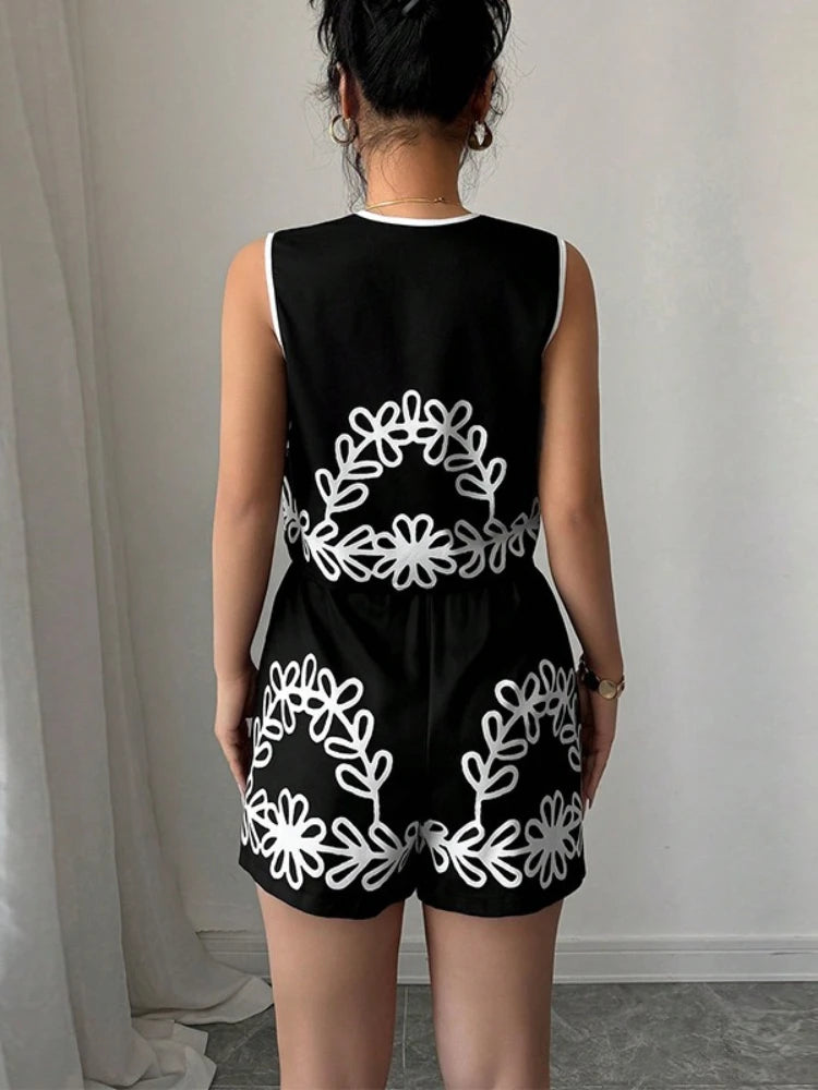 Summer 2025 Vacation Trends Stylish Print V-neck Vest+shorts Two-piece Suit New Summer Casual Slim Office Lady Short Sets