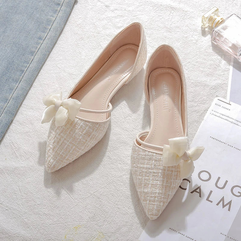Chaussures pour femmes avec nœud et bout pointu, chaussures de soirée blanches élégantes et tendance, en soldes 2025, tendance, vacances, jeunes