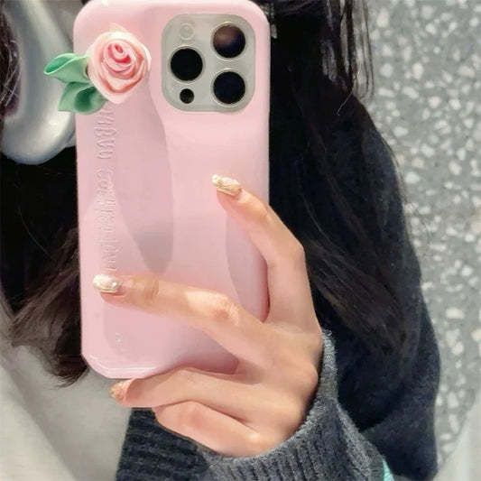 Cream powder three-dimensional flower tenderness is suitable for Apple iphone16promax Apple 15/14/12/13 mobile phone case
