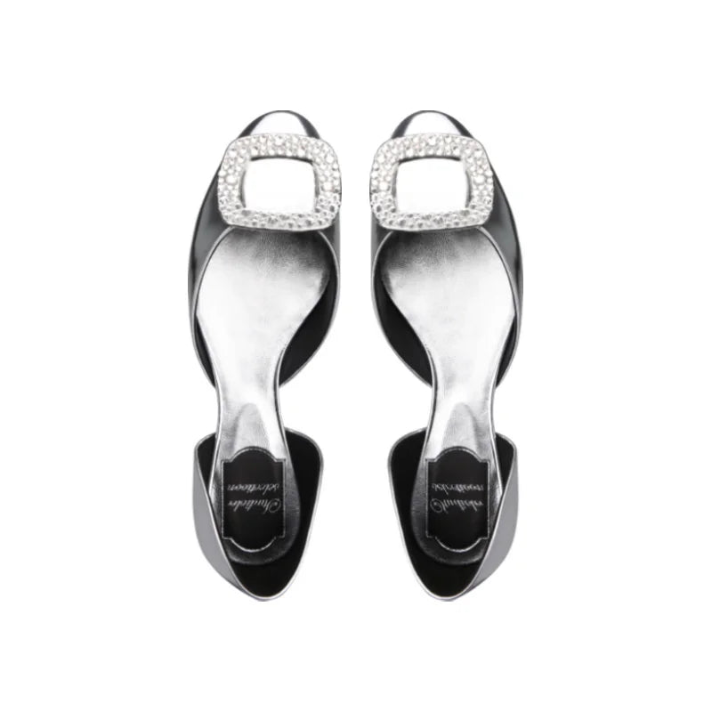 Été 2024 Nouvelle Mode Femmes Soie Tête Ronde Carré Diamant Brillant Bouche Peu Profonde Creuse Voyage Vacances Plat Simple Chaussures