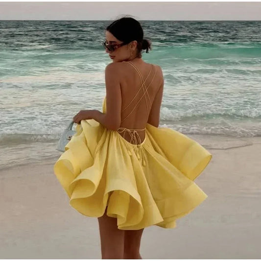 Robe de plage courte bouffante dos nu pour femme, tenue sexy à lacets, sans manches, coupe trapèze, couleur unie, idéale pour les vacances en bord de mer, été 2025